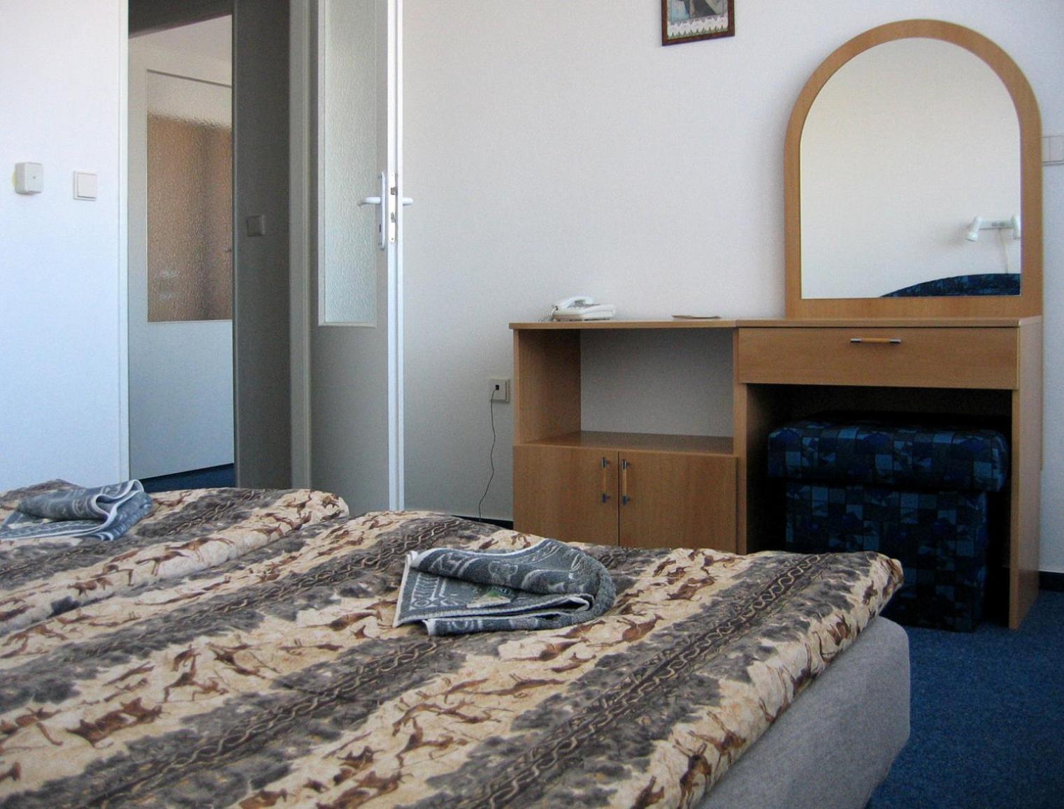 Hotel Morava Jevicko Екстер'єр фото
