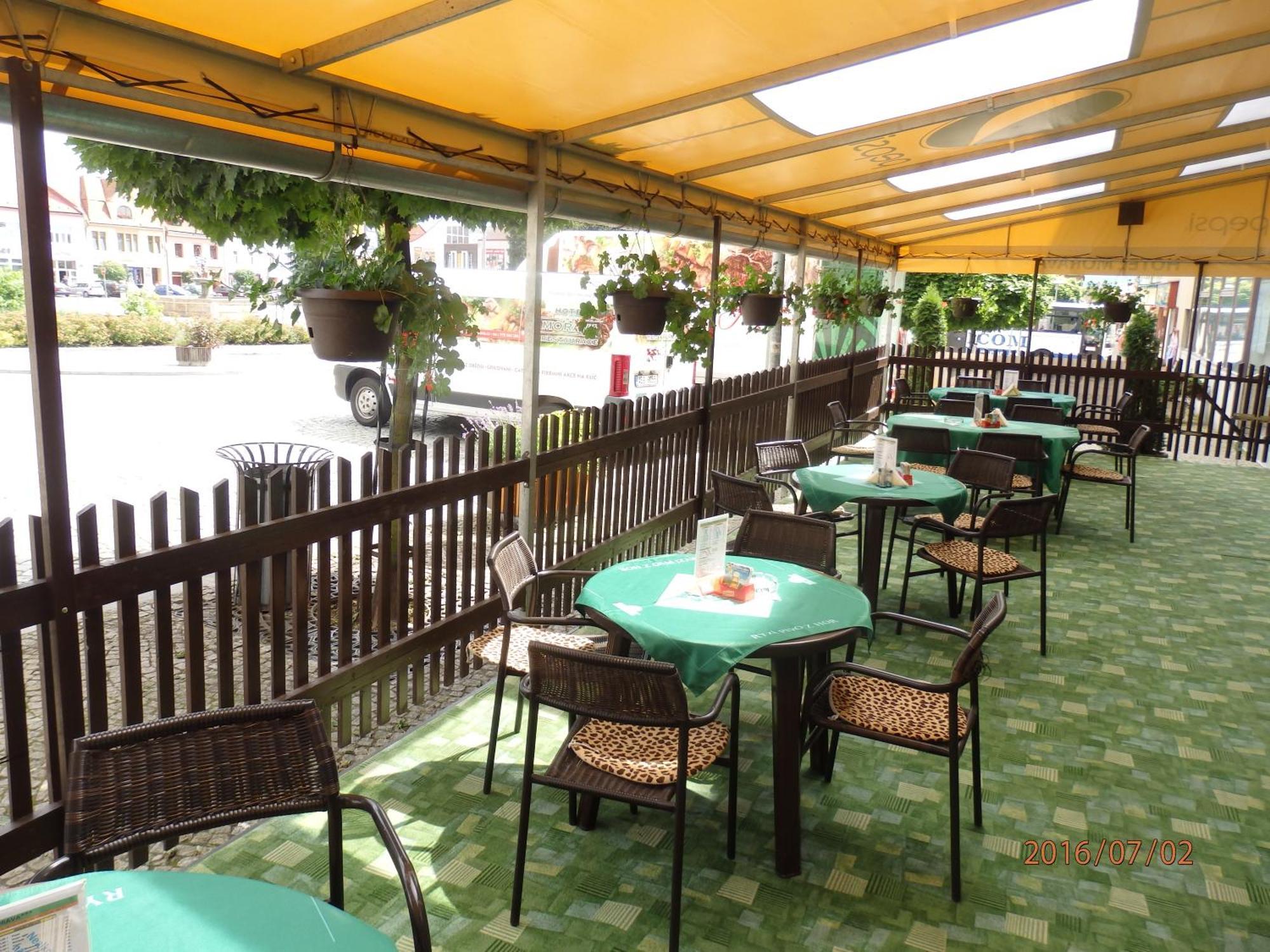 Hotel Morava Jevicko Екстер'єр фото
